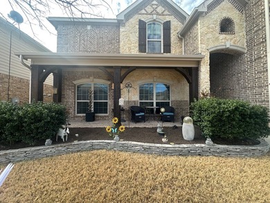 NEW ROOF AND FENCE! This spacious 6-bedroom, 4-bath Marine Creek - photo 4