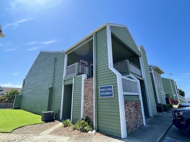 25 units for sale in 6 buildings. The units are leased and range - photo 8
