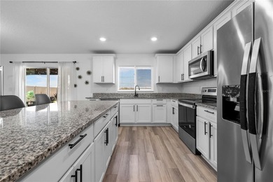 Spacious single-family home featuring 4 bedrooms and 2.5 - photo 17
