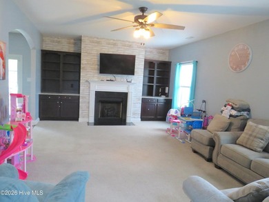 FOUR-PLUS Bedrooms** TWO master suites, and NO CITY TAXES??! You - photo 5