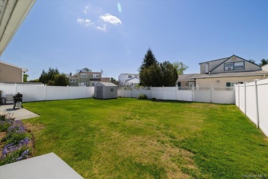 Welcome to 265 West Windsor Parkway, a beautifully updated - photo 28