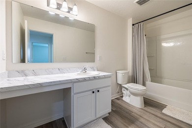 Spacious single-family home featuring 4 bedrooms and 2.5 - photo 31