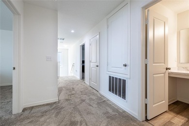 Spacious single-family home featuring 4 bedrooms and 2.5 - photo 32
