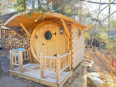 Take a look at this multi-level, 4-bed, 3-bathroom year-round - photo 33