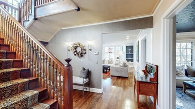 Some homes speak softly and this Howell &amp; Thomas residence is