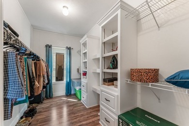 Immaculately maintained and offering more than 2,200 square feet - photo 44