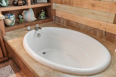Immaculately maintained and offering more than 2,200 square feet - photo 49