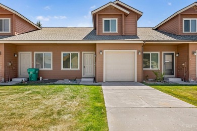 Don't miss your chance to own this fully renovated and - photo 1
