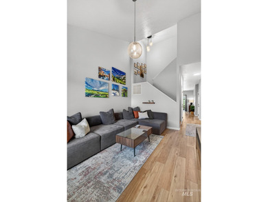 Don't miss your chance to own this fully renovated and - photo 6
