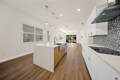 Beautiful move-in ready single-story home featuring 3 bedrooms - photo 5