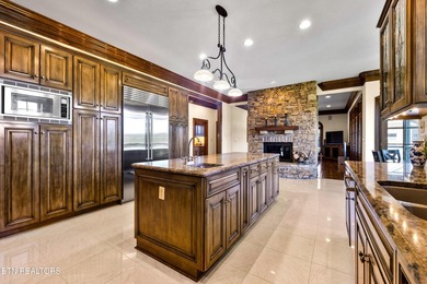 Magnificent upscale custom built estate with stack stone and - photo 18