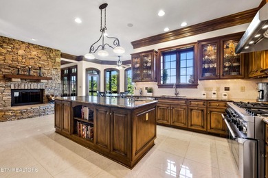 Magnificent upscale custom built estate with stack stone and - photo 19