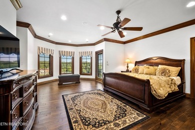 Magnificent upscale custom built estate with stack stone and - photo 27