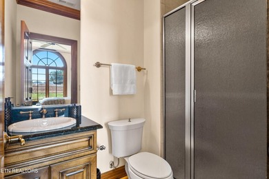 Magnificent upscale custom built estate with stack stone and - photo 40
