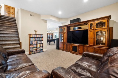 Magnificent upscale custom built estate with stack stone and - photo 41