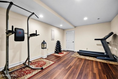 Magnificent upscale custom built estate with stack stone and - photo 50