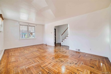 Great chance to own a semi-attached corner-lot duplex in the - photo 9