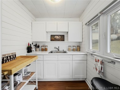 Welcome to your perfect Lake of the Ozarks retreat! This - photo 10