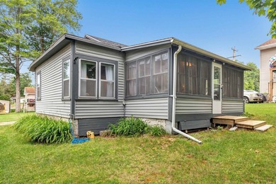 Two cabins offered together for one price, providing excellent - photo 14