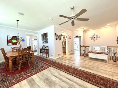 SELLER is MOTIVATED on this Stunning 3 bed 3 bath *Greenbriar* - photo 5