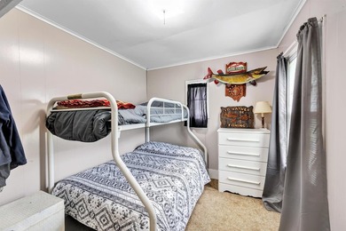 Two cabins offered together for one price, providing excellent - photo 22