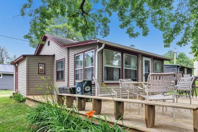 Two cabins offered together for one price, providing excellent - photo 27