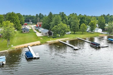 Two cabins offered together for one price, providing excellent - photo 39