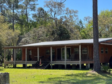 Suwannee River - Dixie County Home For Sale in Suwannee Florida