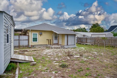 This is a special quaint cottage style home with a unique - photo 8