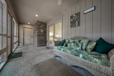 Welcome to your serene retreat in the beautiful, gated community - photo 19