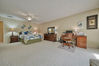 Welcome to your serene retreat in the beautiful, gated community - photo 23