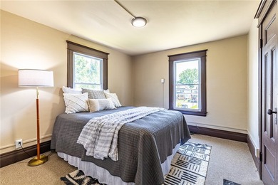 Another Rockin' Rochester offering! This spacious home boasts - photo 26