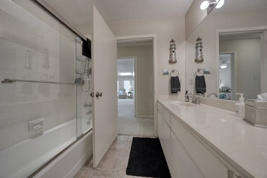 Welcome to your serene retreat in the beautiful, gated community - photo 31