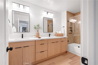 Welcome to sophisticated coastal living at its finest! This - photo 33