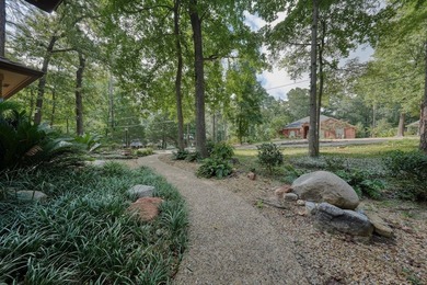 Welcome to your serene retreat in the beautiful, gated community - photo 40