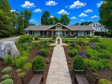 Welcome to this rare, income-producing waterfront retreat in - photo 7