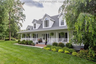 MODERN FARMHOUSE STYLE completely updated throughout, first - photo 3
