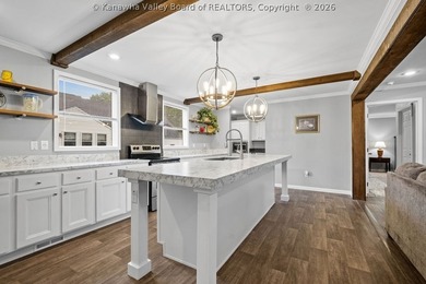 Beautiful and fully furnished Clayton Home -Freedom Soho! This 4 - photo 9