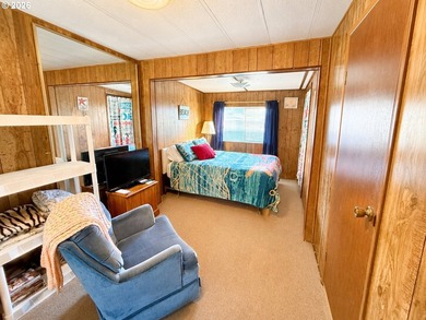 Coastal living at an unbeatable value! This charming 2-bedroom - photo 11