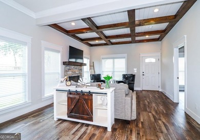 Welcome to Iron Horse, a beautifully designed property - photo 12