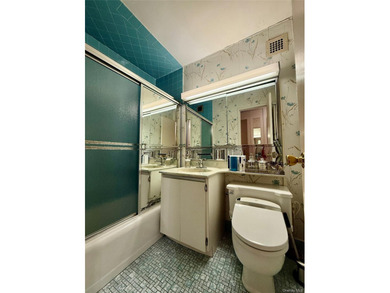 Stunning Renovated 2 Bedroom / Junior 4 Co-op with Lake Views - photo 16