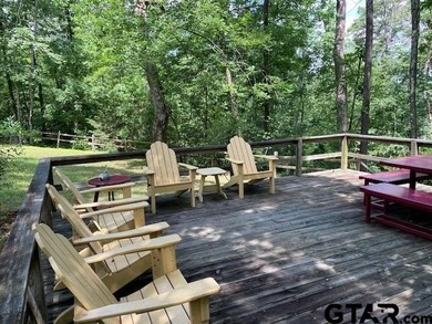 NESTLED AMONG TREES IS YOUR PRIVATE PARADISE FOR THIS NOSTALGIC - photo 18