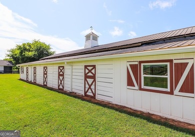 Welcome to Iron Horse, a beautifully designed property - photo 28