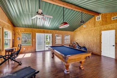 BACK ON THE MARKET!! Charming 3 Bed, 2 Bath Home on 2.45 Acres - photo 29