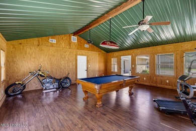 BACK ON THE MARKET!! Charming 3 Bed, 2 Bath Home on 2.45 Acres - photo 30