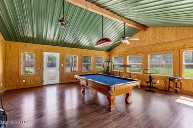 BACK ON THE MARKET!! Charming 3 Bed, 2 Bath Home on 2.45 Acres - photo 31