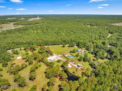 BACK ON THE MARKET!! Charming 3 Bed, 2 Bath Home on 2.45 Acres - photo 48