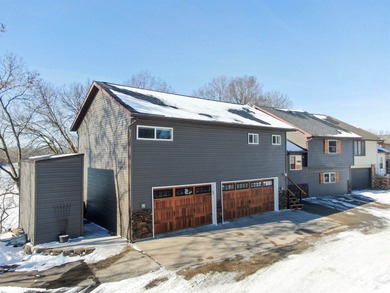 Mississippi River Home For Sale in La Crosse Wisconsin