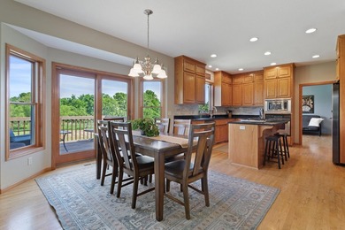 Welcome to your own private retreat in the highly sought-after - photo 4