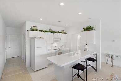 We invite you to take a look at this new listing here in Oak - photo 5